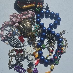 Misc Jewelry Lot